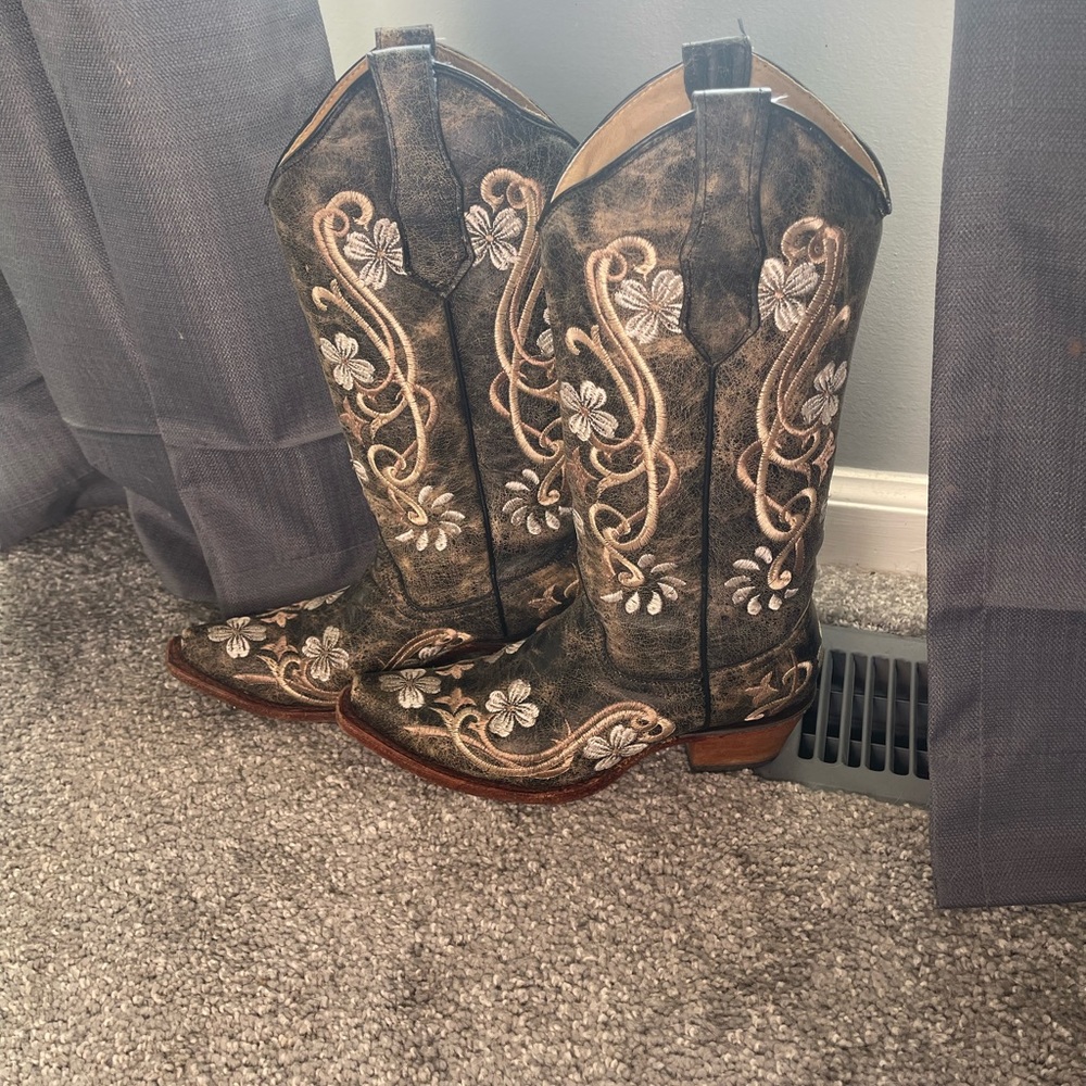 Circle G Cowboy Boots